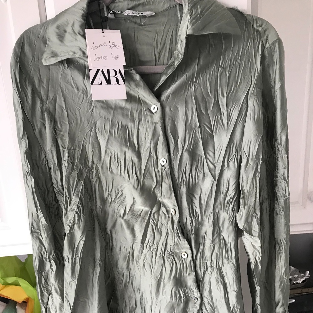Zara blouse. NWT. Size small
